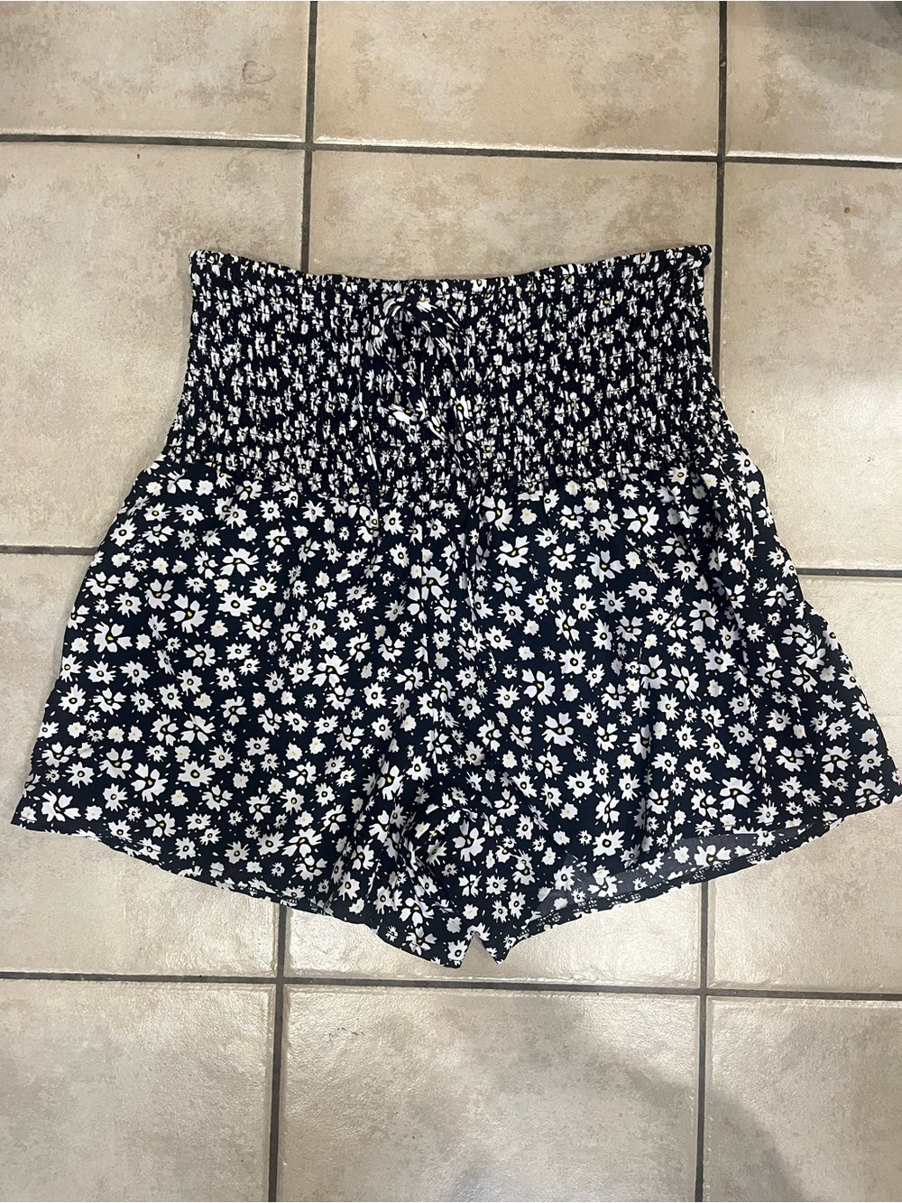 SHEIN Navy Blue Floral Smocked High Waist Shorts